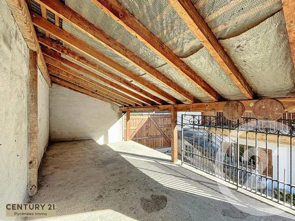 Appartement à vendre  4 pièces - 75 m 2   BAGNERES DE LUCHON  - 31