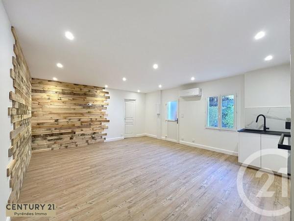 Appartement à vendre  4 pièces - 75 m 2   BAGNERES DE LUCHON  - 31