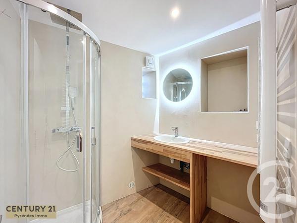 Appartement à vendre  4 pièces - 75 m 2   BAGNERES DE LUCHON  - 31