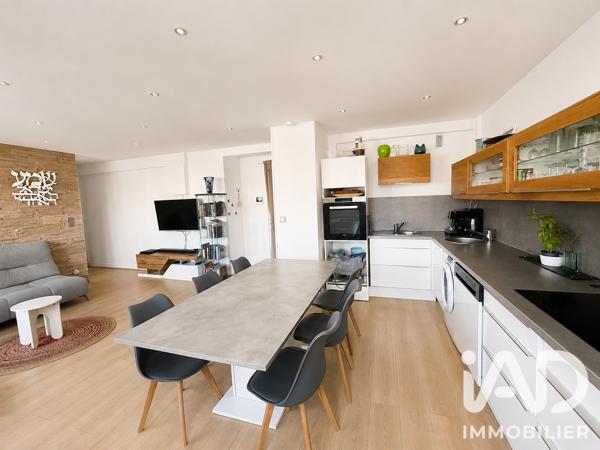 Appartement à vendre 4 pièces 77,26 m² Lyon 6
