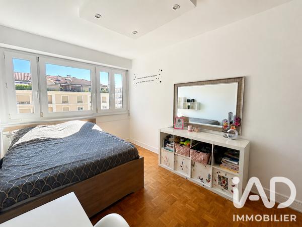 Appartement à vendre 4 pièces 77,26 m² Lyon 6