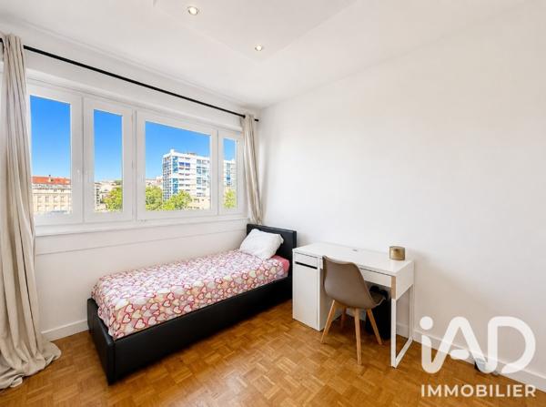 Appartement à vendre 4 pièces 77,26 m² Lyon 6