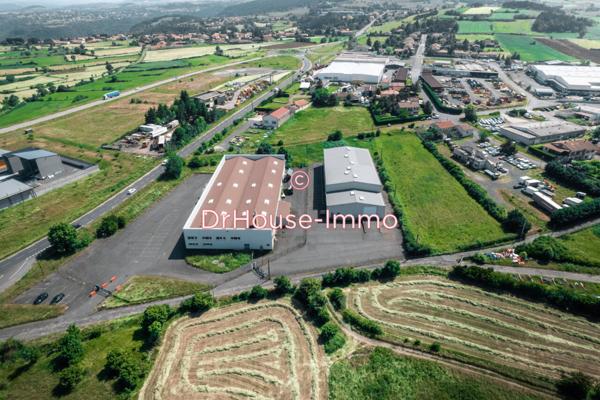 Commerce à louer 7 pièces de 2 266 m²