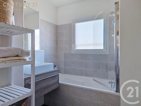 Appartement F3 à vendre  3 pièces - 67,95 m 2   ST JEAN DE VEDAS  - 34