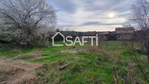 Terrain constructible de 785 m² avec garage