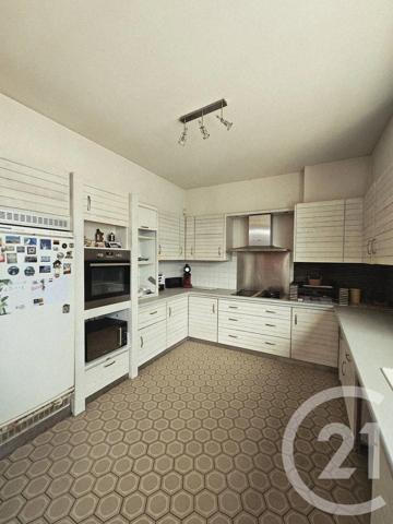 Maison à vendre  6 pièces - 266,41 m 2   GRAULHET  - 81