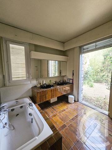 Maison à vendre  6 pièces - 266,41 m 2   GRAULHET  - 81