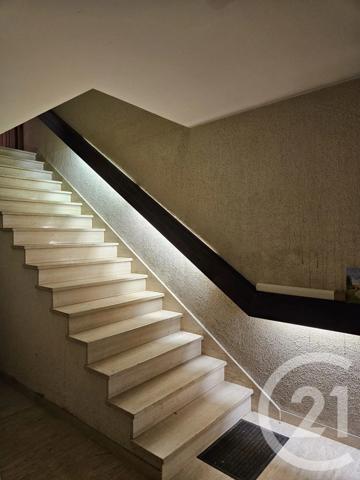 Maison à vendre  6 pièces - 266,41 m 2   GRAULHET  - 81