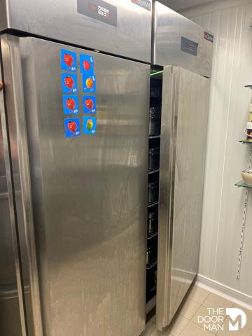 Commerce - Vendu - 90 m² - LE LAVANDOU | The Door Man