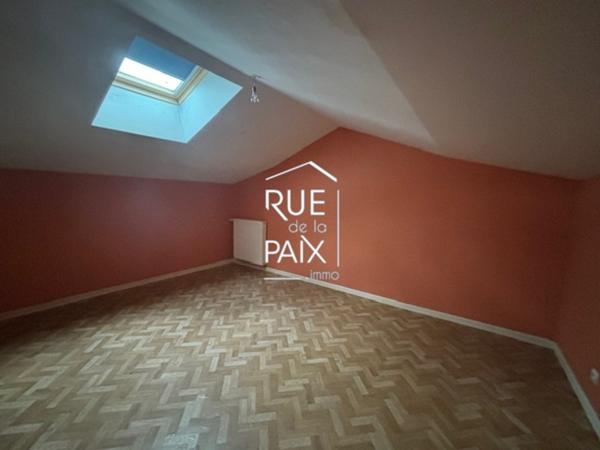 79600 LOUIN Maison Louin 4 pièces 111 m2