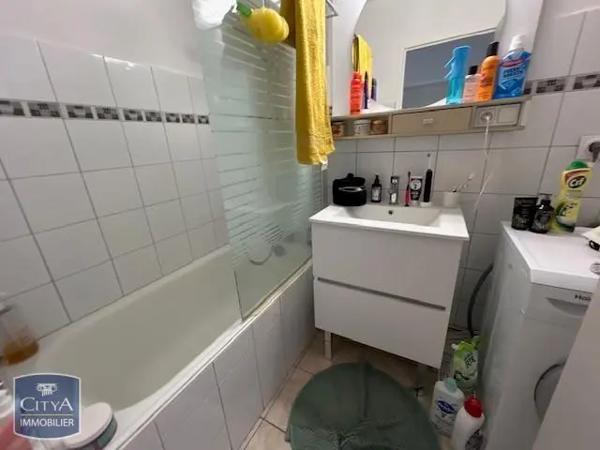 Appartement à louer 1 pièce 38.74m² Saint-Étienne (42000)