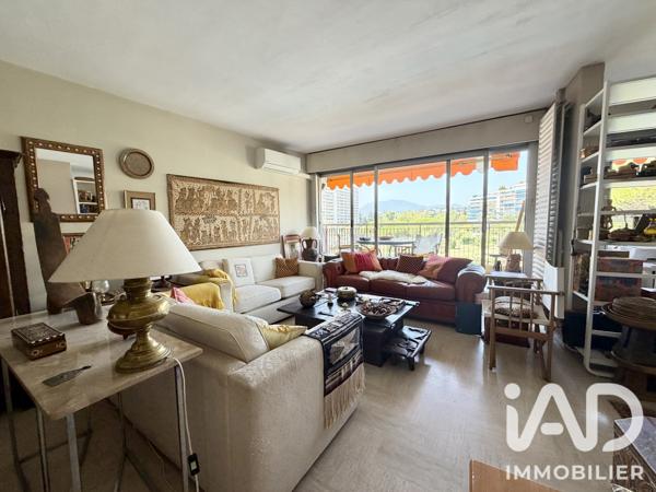 Appartement à vendre 3 pièces 77 m² Mandelieu-la-Napoule