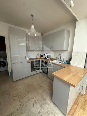 SAINT-OUEN-SUR-SEINE  CENTRE-VILLE T2 BIS 65,1 m² CALME SUR COUR