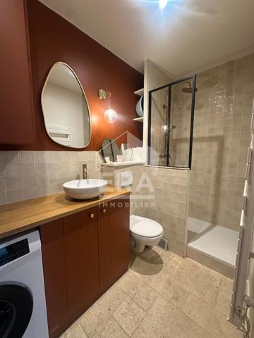 SAINT-OUEN-SUR-SEINE  CENTRE-VILLE T2 BIS 65,1 m² CALME SUR COUR
