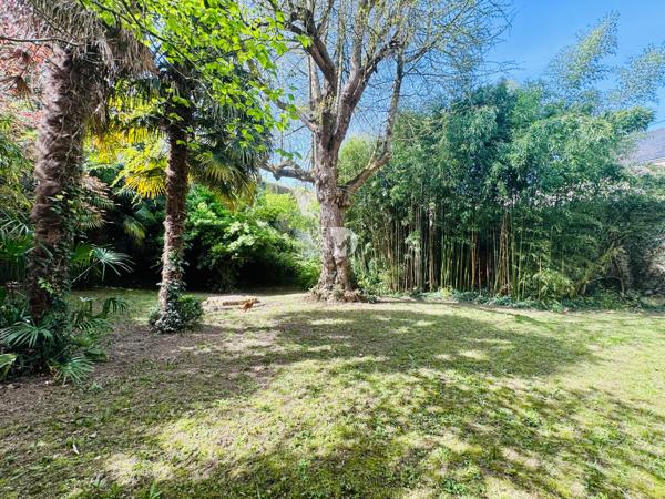 Maison - À vendre - 317 m² - LAVAL | The Door Man