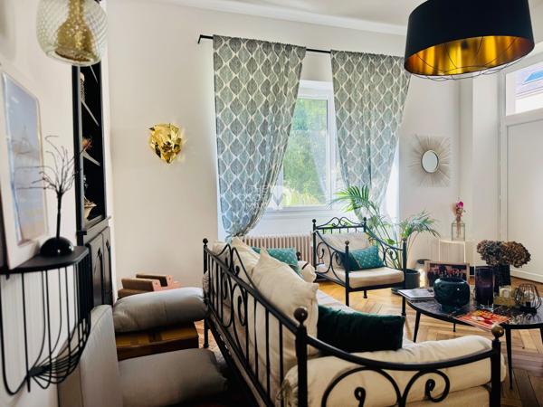 Maison - À vendre - 317 m² - LAVAL | The Door Man