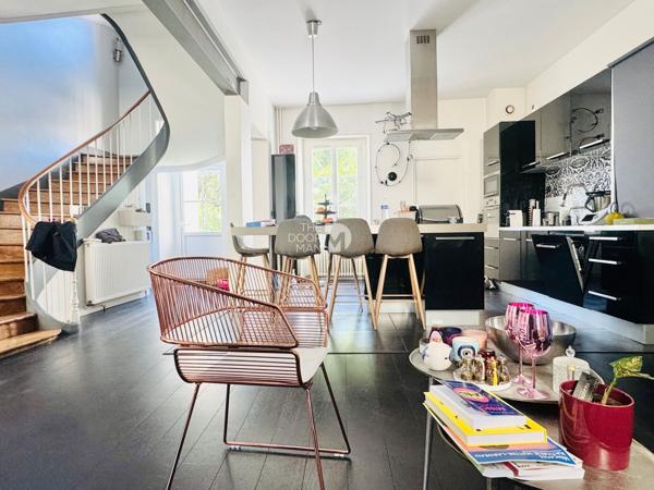 Maison - À vendre - 317 m² - LAVAL | The Door Man