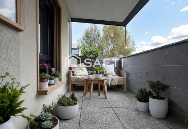 Appartement lumineux 3 pièces avec balcon – Immeuble récent – Parking – Proche écoles et transports