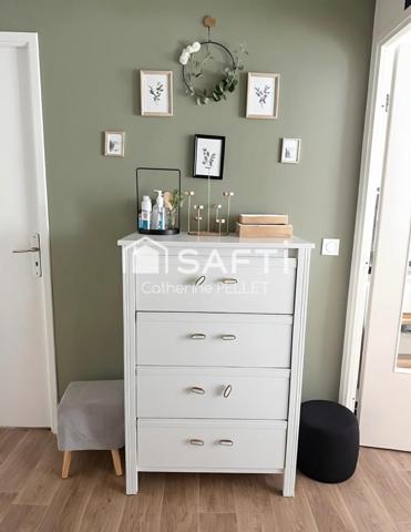 Appartement lumineux 3 pièces avec balcon – Immeuble récent – Parking – Proche écoles et transports