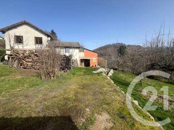 Appartement T3 à vendre  4 pièces - 69 m 2   AURILLAC  - 15