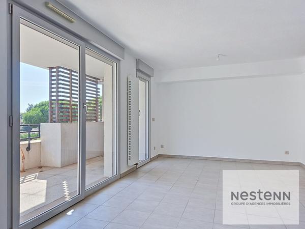 Fréjus, Appartement T2,, terrasse, parking , ascenseur