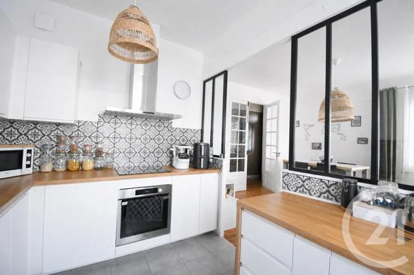 Maison à vendre  5 pièces - 108 m 2   CUSSET  - 03