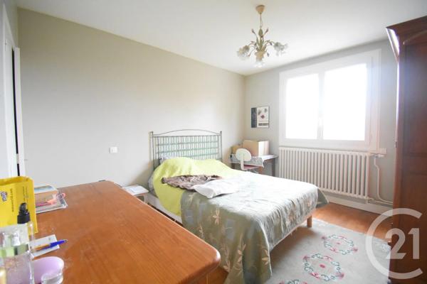 Maison à vendre  5 pièces - 108 m 2   CUSSET  - 03