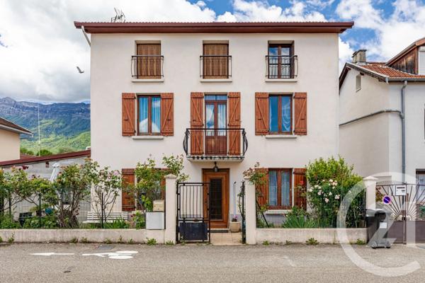Maison à vendre  5 pièces - 96,17 m 2   LE PONT DE CLAIX  - 38