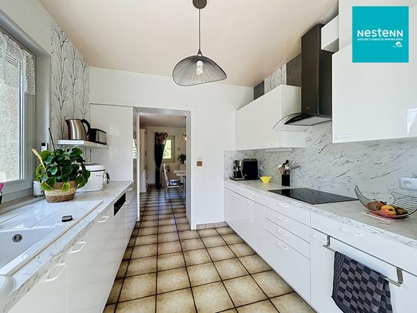 Maison familiale Périgneux - 6 pièces - terrain de 2 000m² avec piscine couverte