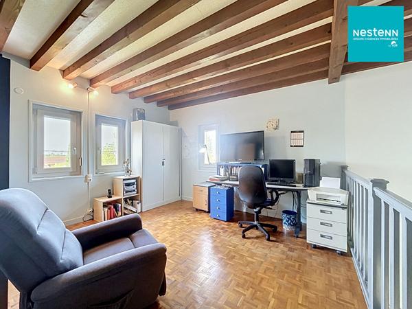 Maison familiale Périgneux - 6 pièces - terrain de 2 000m² avec piscine couverte