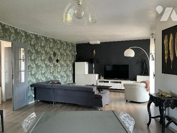 PARCAY MESLAY (37210) - Maison familiale avec piscine