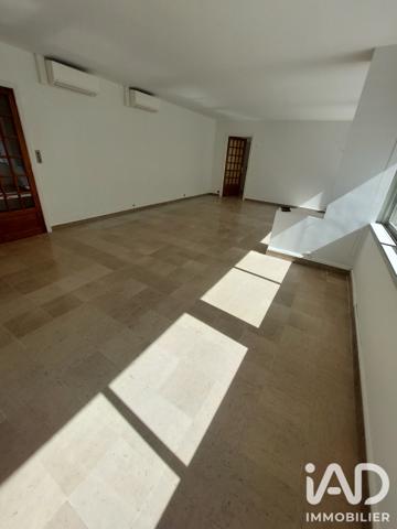 Location appartement 3 pièces 113 m² Nîmes