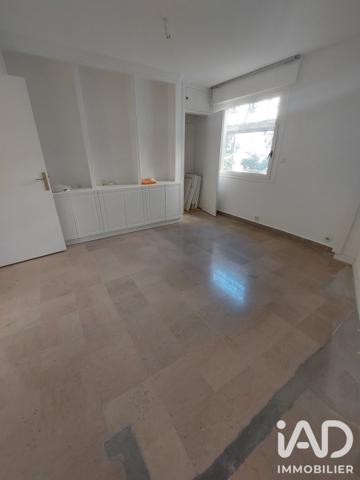 Location appartement 3 pièces 113 m² Nîmes