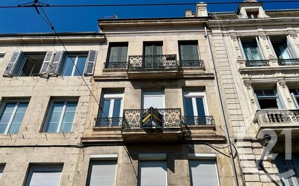 Appartement F3 à vendre  3 pièces - 65 m 2   ST ETIENNE  - 42