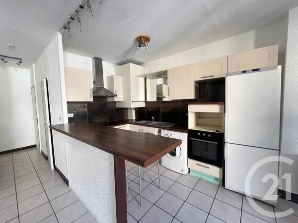 Appartement F3 à vendre  3 pièces - 65 m 2   ST ETIENNE  - 42