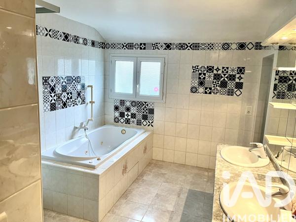 Maison à vendre 8 pièces 180 m² Amboise