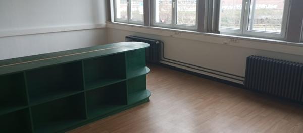 À vendre - Immeuble 1400 m² situé à Douai (59500)