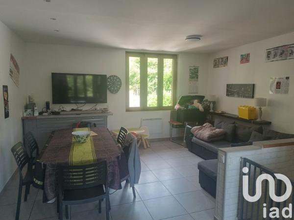 Maison 5 pièces de 100 m² à Serrières (07340)