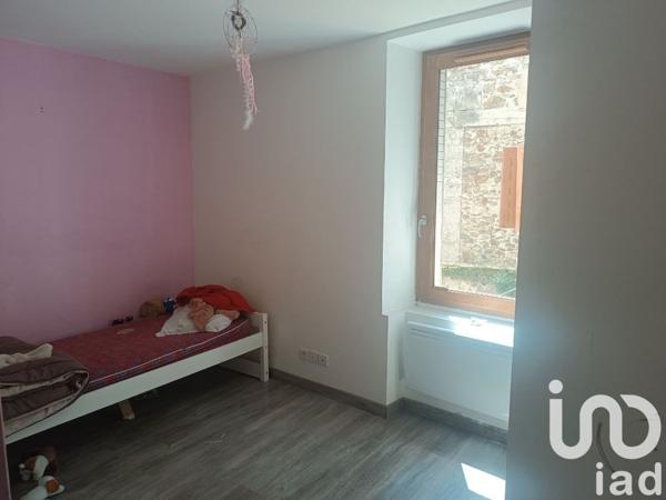 Maison 5 pièces de 100 m² à Serrières (07340)