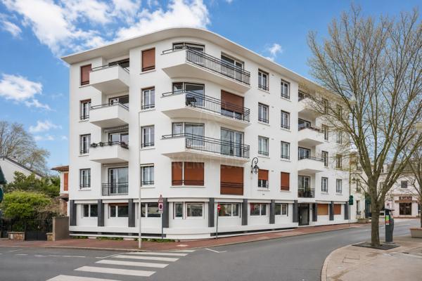 Appartement Le Vésinet 5 pièce(s) 82 m2 Le vesinet Appartement Le Vésinet 5 pièce(s) 82 m2 Le vesinet