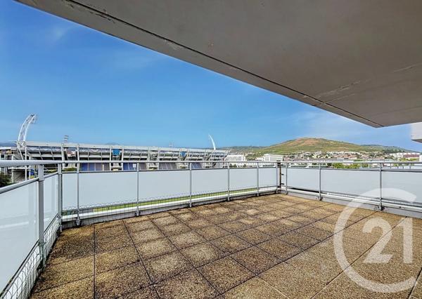 Appartement F4 à vendre  4 pièces - 70,16 m 2   CLERMONT FERRAND  - 63
