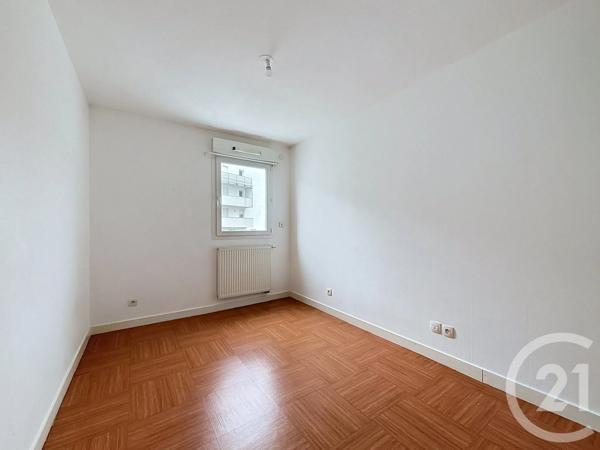 Appartement F4 à vendre  4 pièces - 70,16 m 2   CLERMONT FERRAND  - 63