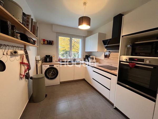 Appartement 3 pièce(s) 60 m2 entièrement rénové