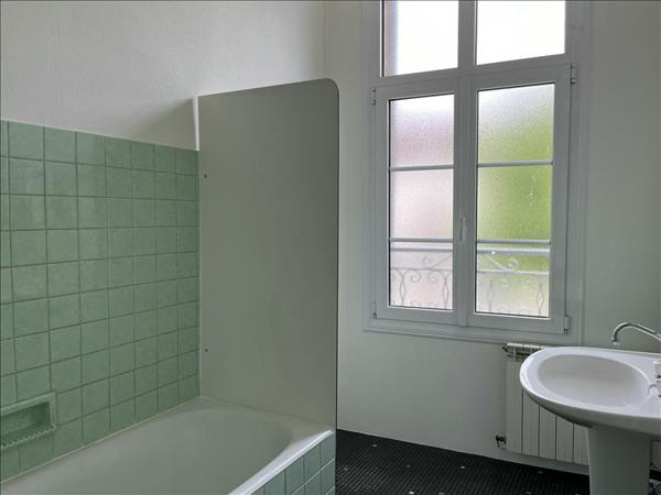 Appartement à louer |  CHALAIS |  3 pièces | 73 m²