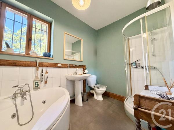 Maison à vendre  8 pièces - 276,91 m 2   YENNE  - 73