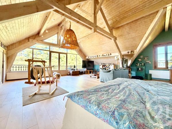 Maison à vendre  8 pièces - 276,91 m 2   YENNE  - 73