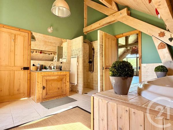 Maison à vendre  8 pièces - 276,91 m 2   YENNE  - 73