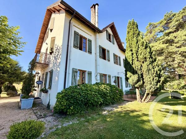 Maison à vendre  8 pièces - 276,91 m 2   YENNE  - 73