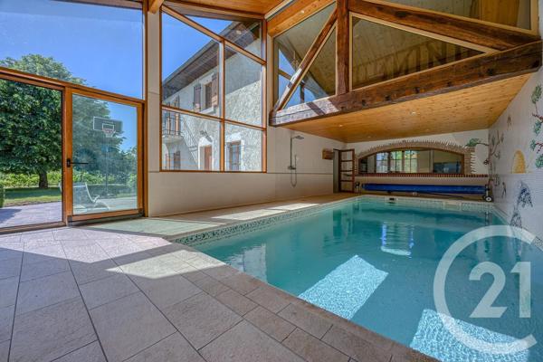 Maison à vendre  8 pièces - 276,91 m 2   YENNE  - 73