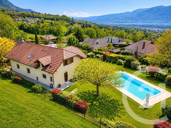Maison à vendre  8 pièces - 276,91 m 2   YENNE  - 73